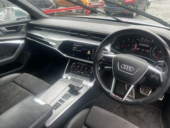 AUDI A6 AVANT 2.0 TDI 40 S line Estate 5dr Diesel S Tronic Euro 6 (s/s) (204 p