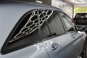 MERCEDES-BENZ GLC 2.1 GLC220d AMG Line (Premium) SUV 5dr Diesel G-Tronic 4MATIC Eu