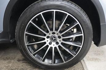 MERCEDES-BENZ GLC 2.1 GLC220d AMG Line (Premium) SUV 5dr Diesel G-Tronic 4MATIC Eu