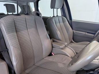 RENAULT SCENIC 1.6 VVT Privilege MPV 5dr Petrol Automatic (191 g/km, 111 bhp)