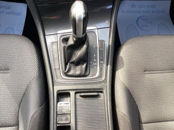 VOLKSWAGEN GOLF 1.6 TDI SE Hatchback 5dr Diesel DSG Euro 6 (s/s) (115 ps)
