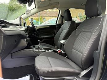 FORD FOCUS 1.0T EcoBoost Titanium Hatchback 5dr Petrol Manual Euro 6 (s/s) 