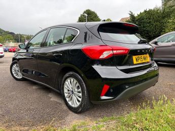 FORD FOCUS 1.0T EcoBoost Titanium Hatchback 5dr Petrol Manual Euro 6 (s/s) 