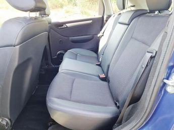 MERCEDES-BENZ B CLASS 2.0 B180 CDI Sport MPV 5dr Diesel CVT (158 g/km, 109 bhp)