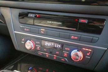 AUDI A6 AVANT 2.0 TDI Black Edition Estate 5dr Diesel S Tronic quattro Euro 6 