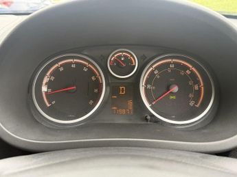 VAUXHALL CORSA 1.4 16V SE Hatchback 3dr Petrol Auto Euro 5 (100 ps)