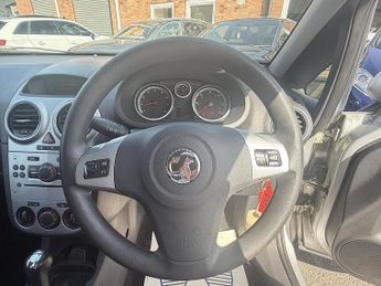 VAUXHALL CORSA 1.4 16V Design Hatchback 5dr Petrol Auto Euro 5 (A/C) (100 ps)