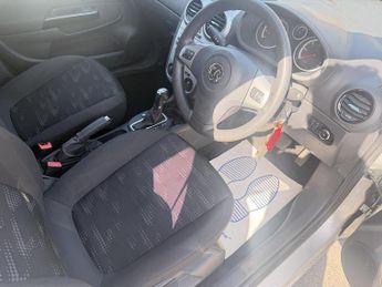 VAUXHALL CORSA 1.4 16V Design Hatchback 5dr Petrol Auto Euro 5 (A/C) (100 ps)