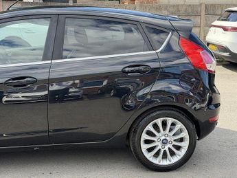 FORD FIESTA 1.0T EcoBoost Titanium X Hatchback 5dr Petrol Powershift Euro 5 