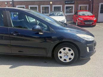PEUGEOT 308 1.6 VTi S Hatchback 5dr Petrol Automatic (165 g/km, 120 bhp)