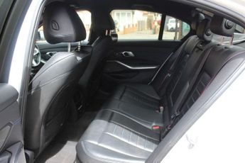 BMW 3 SERIES 3.0 M340i MHT Saloon 4dr Petrol Hybrid Auto xDrive Euro 6 (s/s) 