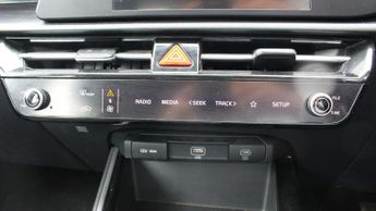 KIA NIRO 1.6h GDi 2 SUV 5dr Petrol Hybrid DCT Euro 6 (s/s) (139 bhp)