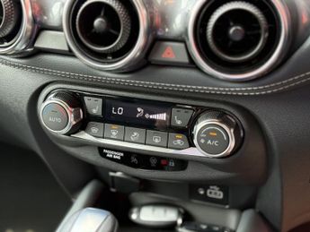 NISSAN JUKE 1.0 DIG-T Tekna SUV 5dr Petrol DCT Auto Euro 6 (s/s) (114 ps)