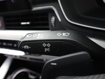 AUDI A4 2.0 TDI 35 S line Saloon 4dr Diesel S Tronic Euro 6 (s/s) (163 p