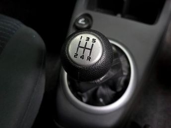 SUZUKI SWIFT 1.5 GLX Hatchback 3dr Petrol Manual (143 g/km, 101 bhp)