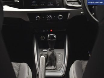 AUDI A1 1.0 TFSI 25 S line Sportback 5dr Petrol S Tronic Euro 6 (s/s) (9