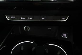 AUDI A4 2.0 TFSI 35 Black Edition S Tronic Euro 6 (s/s) 4dr