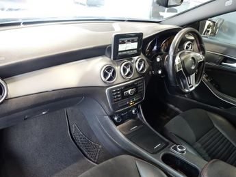 MERCEDES-BENZ GLA 2.1 GLA200d AMG Line SUV 5dr Diesel 7G-DCT Euro 6 (s/s) (136 ps)