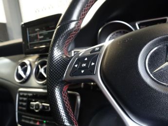 MERCEDES-BENZ GLA 2.1 GLA200d AMG Line SUV 5dr Diesel 7G-DCT Euro 6 (s/s) (136 ps)