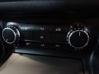 MERCEDES-BENZ GLA 2.1 GLA200d AMG Line SUV 5dr Diesel 7G-DCT Euro 6 (s/s) (136 ps)