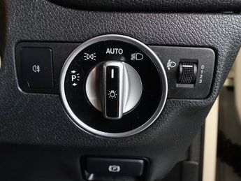 MERCEDES-BENZ GLA 2.1 GLA200d AMG Line SUV 5dr Diesel 7G-DCT Euro 6 (s/s) (136 ps)