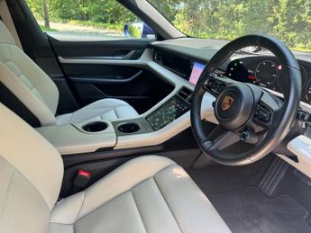 PORSCHE TAYCAN Performance Plus 93.4kWh Saloon 4dr Electric Auto RWD (11kW Char