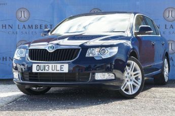 Skoda Superb 3.6 V6 Elegance Hatchback 5dr Petrol DSG 4WD Euro 5 (260 ps)