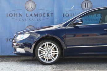 SKODA SUPERB 3.6 V6 Elegance Hatchback 5dr Petrol DSG 4WD Euro 5 (260 ps)