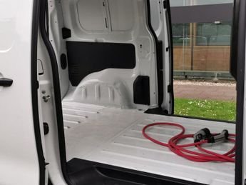 TOYOTA PROACE 75kWh Icon Medium Panel Van 6dr Electric Auto MWB (7kW OBC) (136