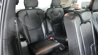 VOLVO XC90 2.0 B5 MHEV Momentum SUV 5dr Petrol Hybrid Auto 4WD Euro 6 (s/s)
