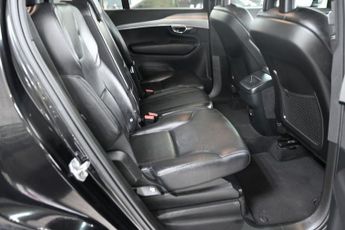 VOLVO XC90 2.0 B5 MHEV Momentum SUV 5dr Petrol Hybrid Auto 4WD Euro 6 (s/s)