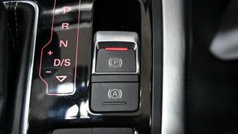 AUDI A6 AVANT 2.0 TDI ultra S line Estate 5dr Diesel S Tronic Euro 6 (s/s) (19
