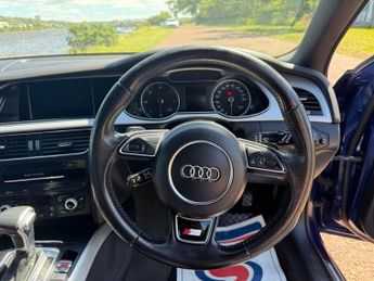 AUDI A4 AVANT 2.0 TDI S line Estate 5dr Diesel Multitronic Euro 5 (s/s) (150 p