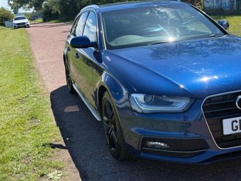 AUDI A4 AVANT 2.0 TDI S line Estate 5dr Diesel Multitronic Euro 5 (s/s) (150 p