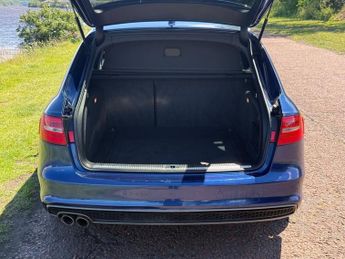 AUDI A4 AVANT 2.0 TDI S line Estate 5dr Diesel Multitronic Euro 5 (s/s) (150 p