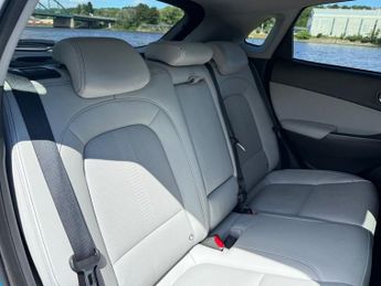 HYUNDAI KONA 64kWh Ultimate SUV 5dr Electric Auto (10.5kW Charger) (204 ps)