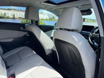 HYUNDAI KONA 64kWh Ultimate SUV 5dr Electric Auto (10.5kW Charger) (204 ps)