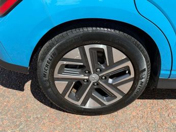 HYUNDAI KONA 64kWh Ultimate SUV 5dr Electric Auto (10.5kW Charger) (204 ps)