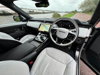 LAND ROVER RANGE ROVER SPORT 3.0 D300 MHEV Dynamic SE SUV 5dr Diesel Auto 4WD Euro 6 (s/s) (3