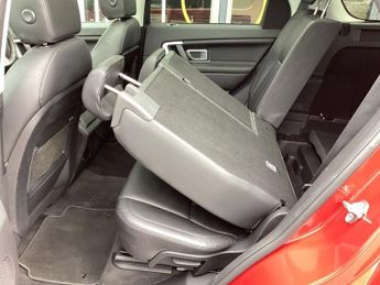 LAND ROVER DISCOVERY SPORT 2.0 TD4 HSE Black SUV 5dr Diesel Auto 4WD Euro 6 (s/s) (180 ps)