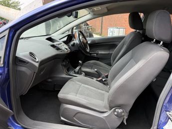 FORD FIESTA 1.5 TDCi Titanium Hatchback 3dr Diesel Manual Euro 6 (75 ps)