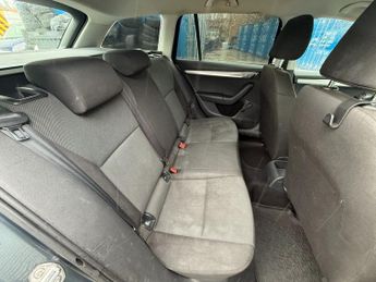 SKODA OCTAVIA 1.6 TDI S Estate 5dr Diesel Manual Euro 5 (s/s) (105 ps)