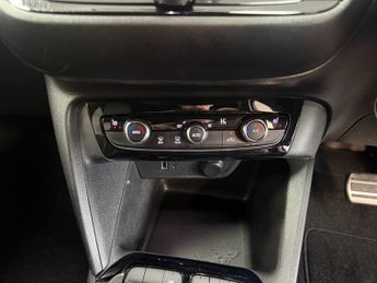 VAUXHALL Corsa Electric 50kWh Anniversary Edition Hatchback 5dr Electric Auto (136 ps)