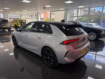 VAUXHALL Astra Electric 54kWh GS Hatchback 5dr Electric Auto (156 ps)