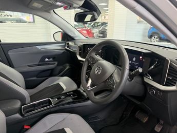 VAUXHALL MOKKA ELECTRIC 50kWh Design SUV 5dr Electric Auto (136 ps)