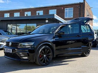 VOLKSWAGEN TIGUAN 2.0 TDI R-Line Tech SUV 5dr Diesel DSG Euro 6 (s/s) (150 ps)