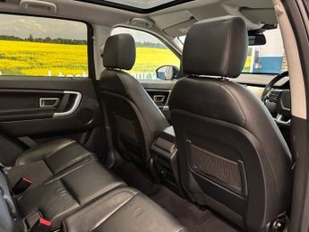 LAND ROVER DISCOVERY SPORT 2.0 TD4 SE Tech SUV 5 Door Diesel Automatic Black 4WD Euro 6 1 F