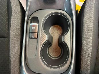 NISSAN JUKE 1.0 DIG-T N-Connecta SUV 5dr Petrol DCT Auto Euro 6 (s/s) (114 p