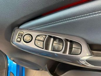 NISSAN JUKE 1.0 DIG-T N-Connecta SUV 5dr Petrol DCT Auto Euro 6 (s/s) (114 p