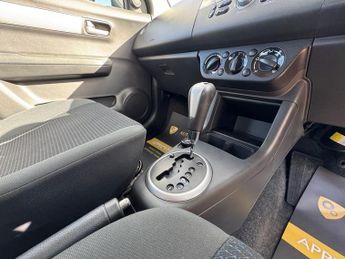 SUZUKI SWIFT 1.5 GLX Hatchback 5dr Petrol Automatic (153 g/km, 101 bhp)